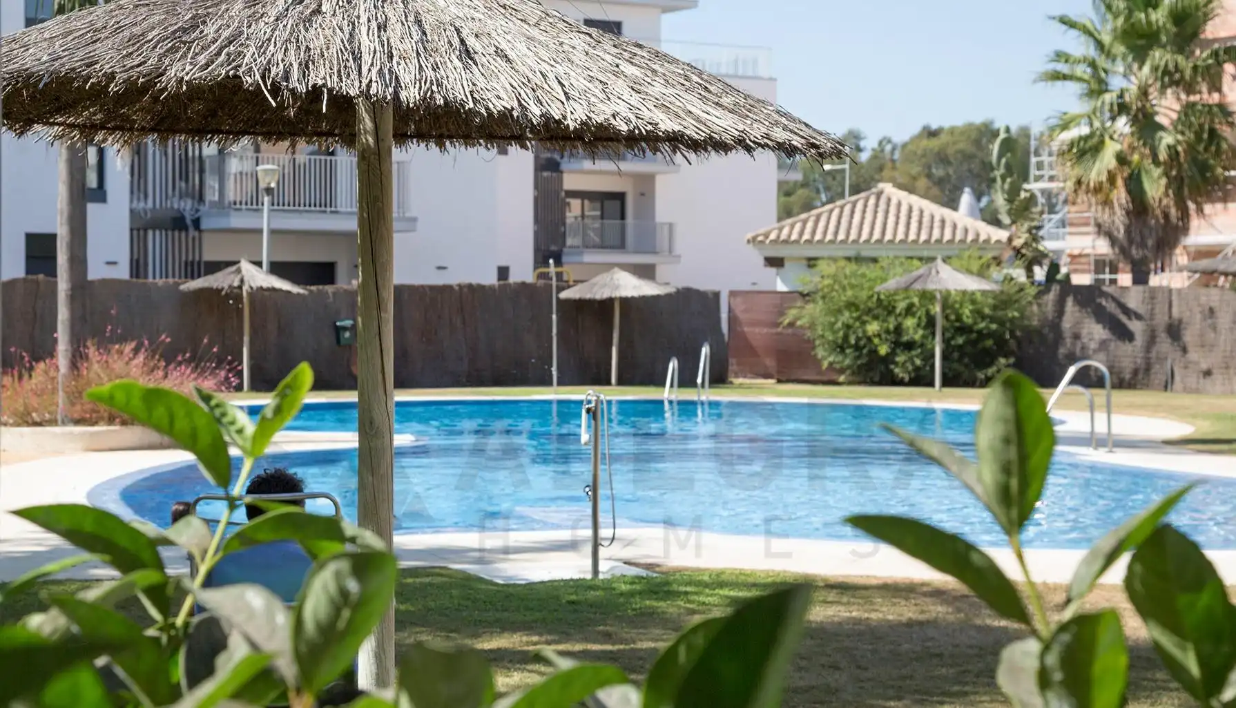 Piscina de Ático en venta en Rota con Aire acondicionado, Jardín privado y Terraza