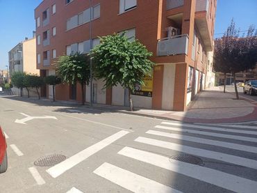 Locale commerciale in vendita a Calle Ramón Almazán 13