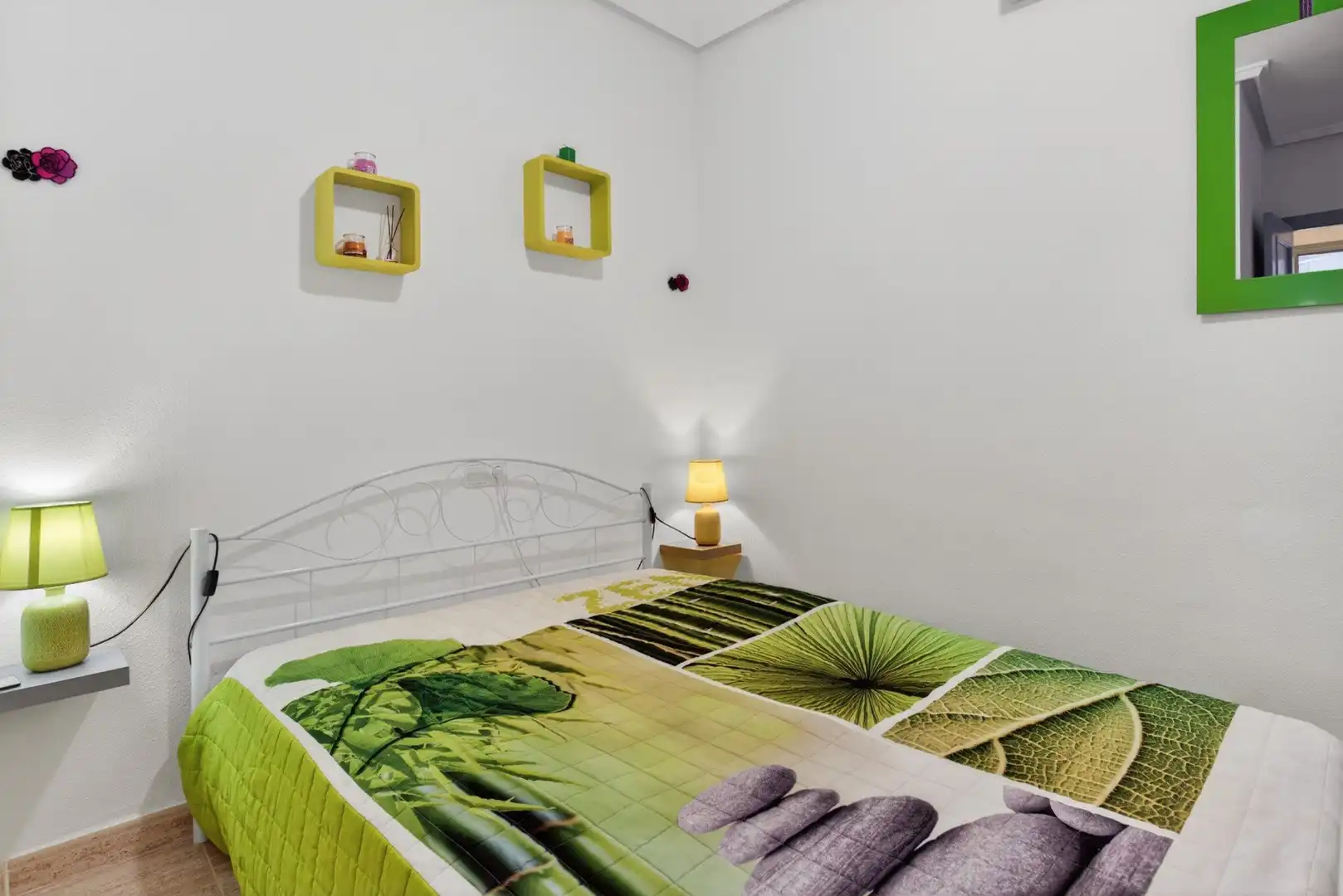 Habitación de Apartamento en venta en Orihuela con Amueblado y Lavadora