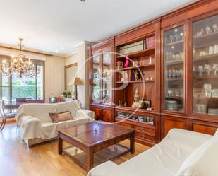 Living room of Flat for sale in  Valencia Capital  with Air Conditioner, Heating and Private garden