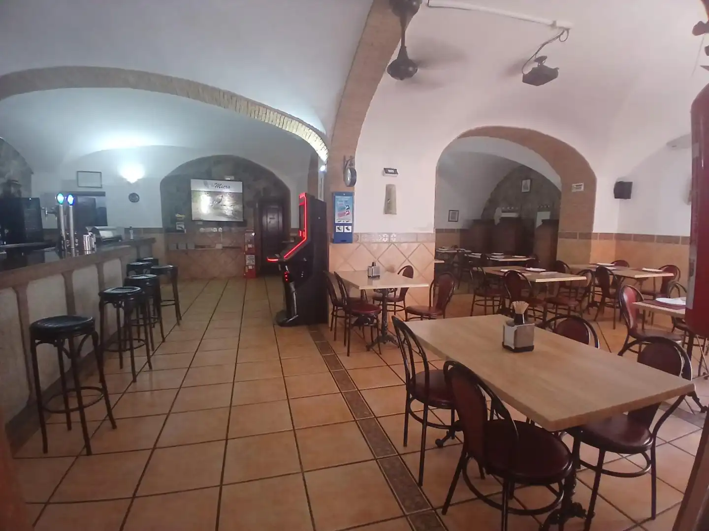 Business premises for sale in Casco Antiguo, imagen 3