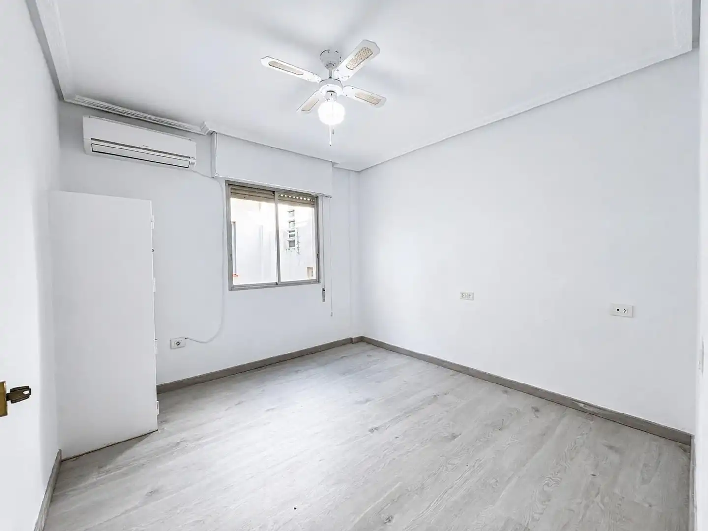 Habitación de Ático en venta en Burriana / Borriana con Aire acondicionado, Calefacción y Parquet