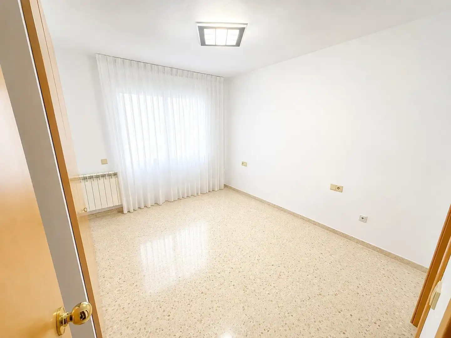 Dormitori de Casa o xalet en venda en Castellar del Vallès amb Aire condicionat, Calefacció i Terrassa