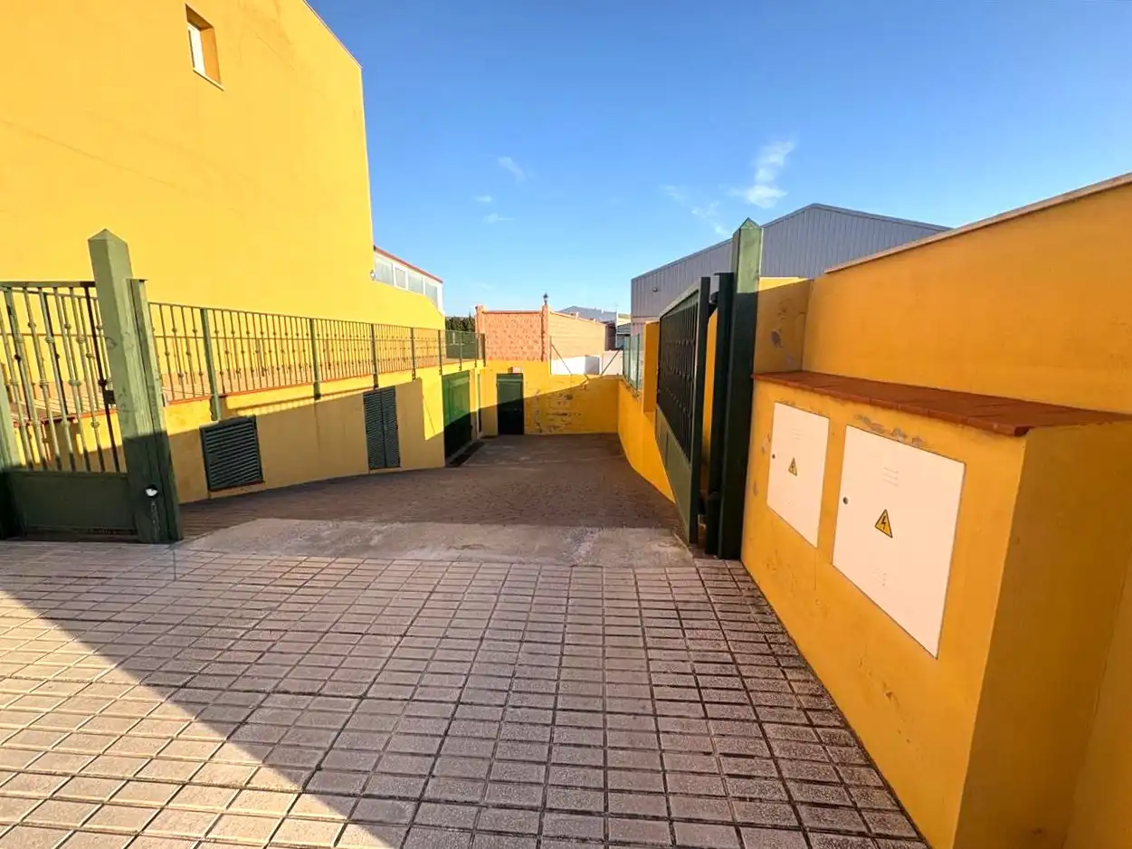 Vista exterior de Garatge en venda en Málaga