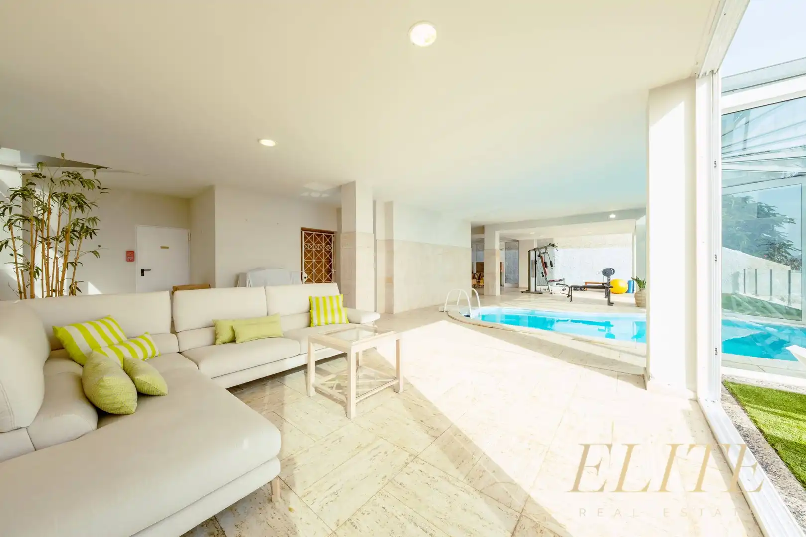 Piscina de Casa o xalet en venda en Las Palmas de Gran Canaria