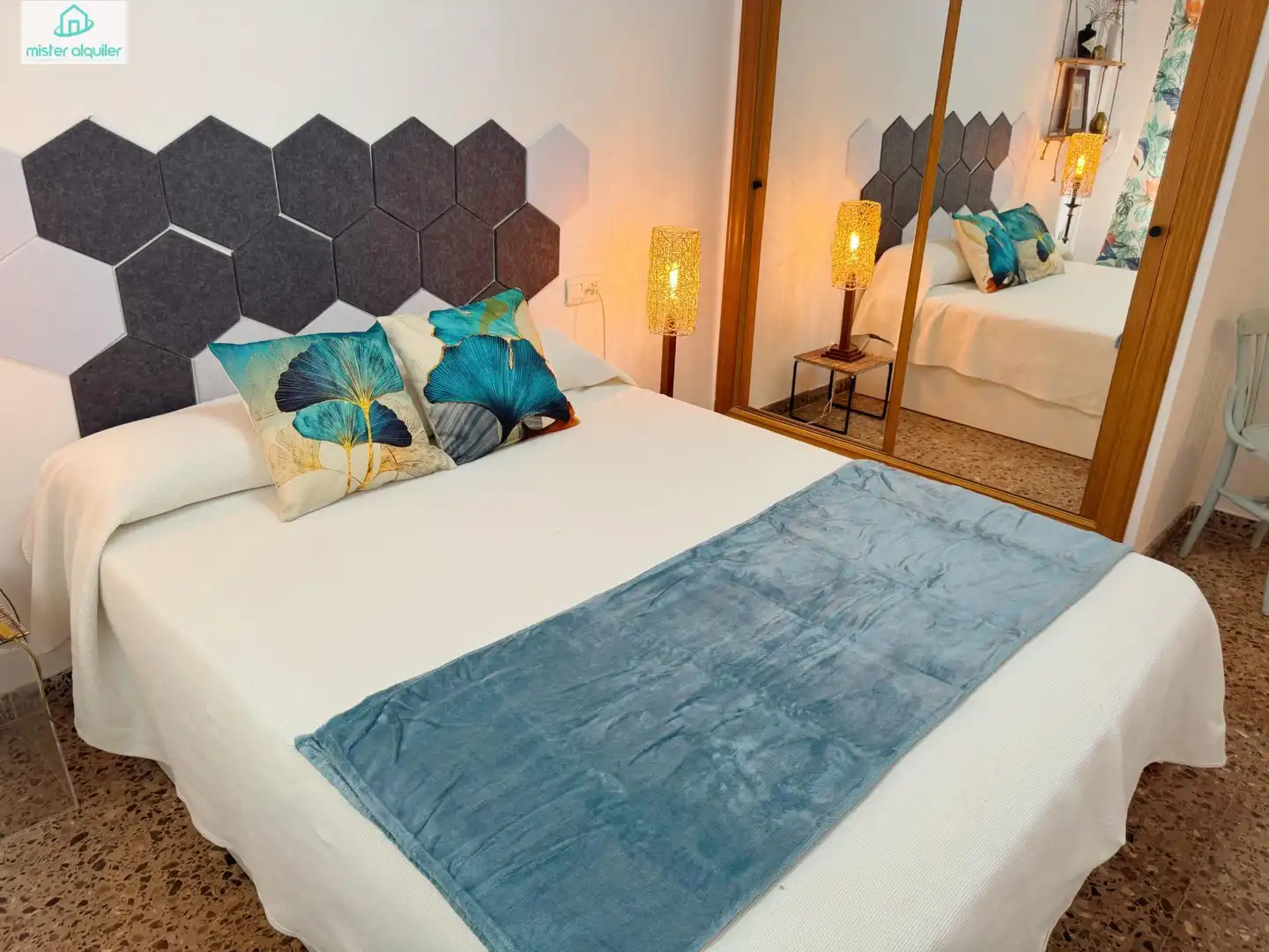 Apartament amb terrassa de lloguer a Calle SANT BARTOLOMEU 128