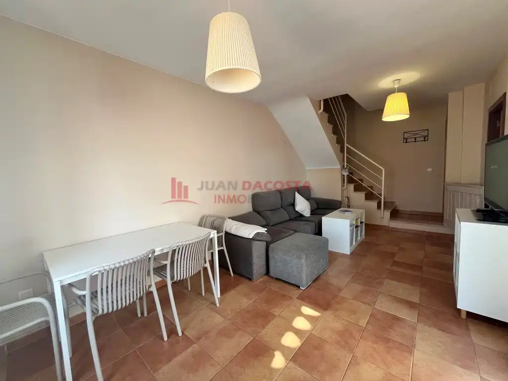 Sala d'estar de Casa adosada de lloguer en Islantilla
