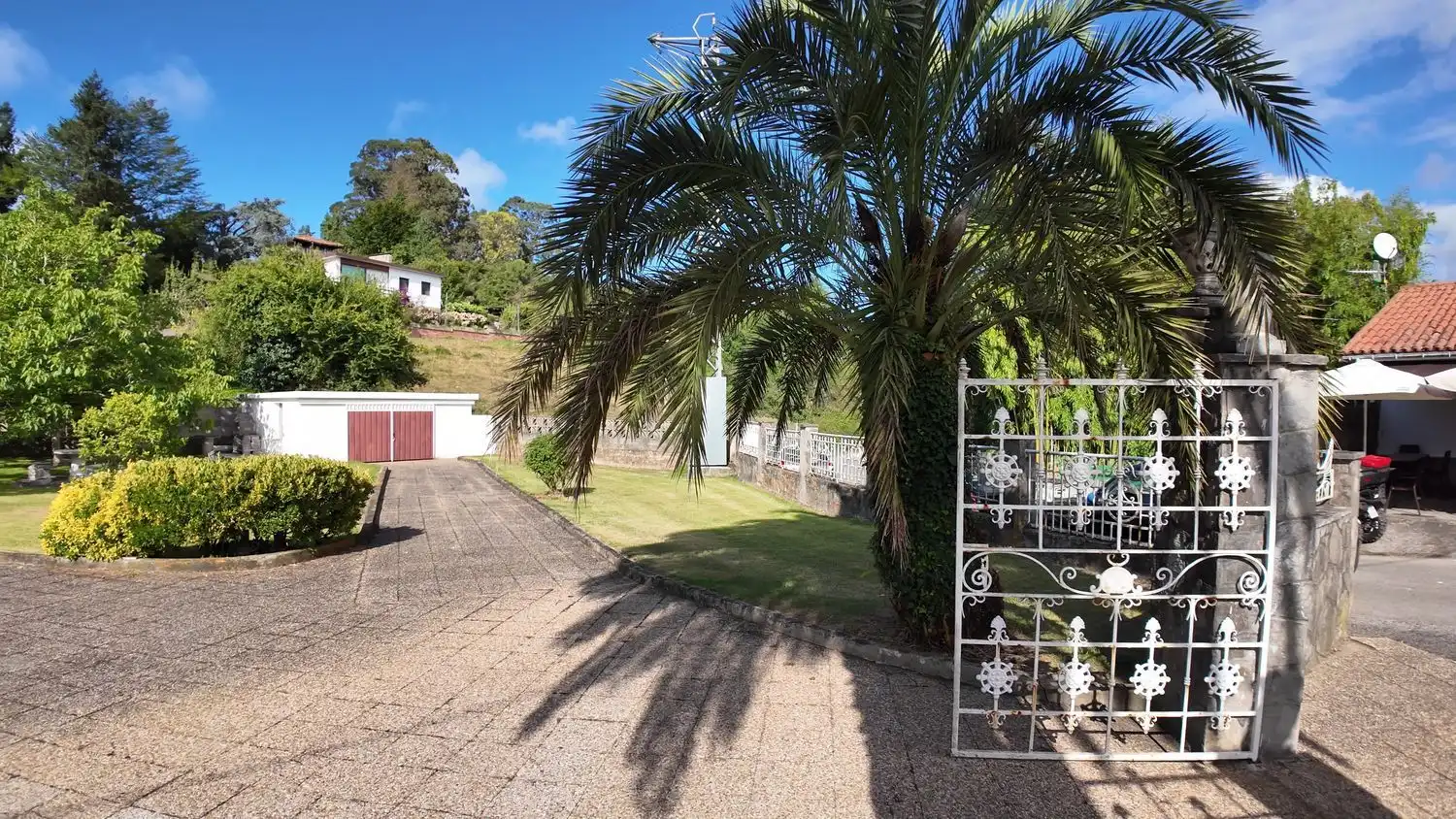 Vista exterior de Casa o xalet en venda en Villaviciosa amb Calefacció, Terrassa i Traster