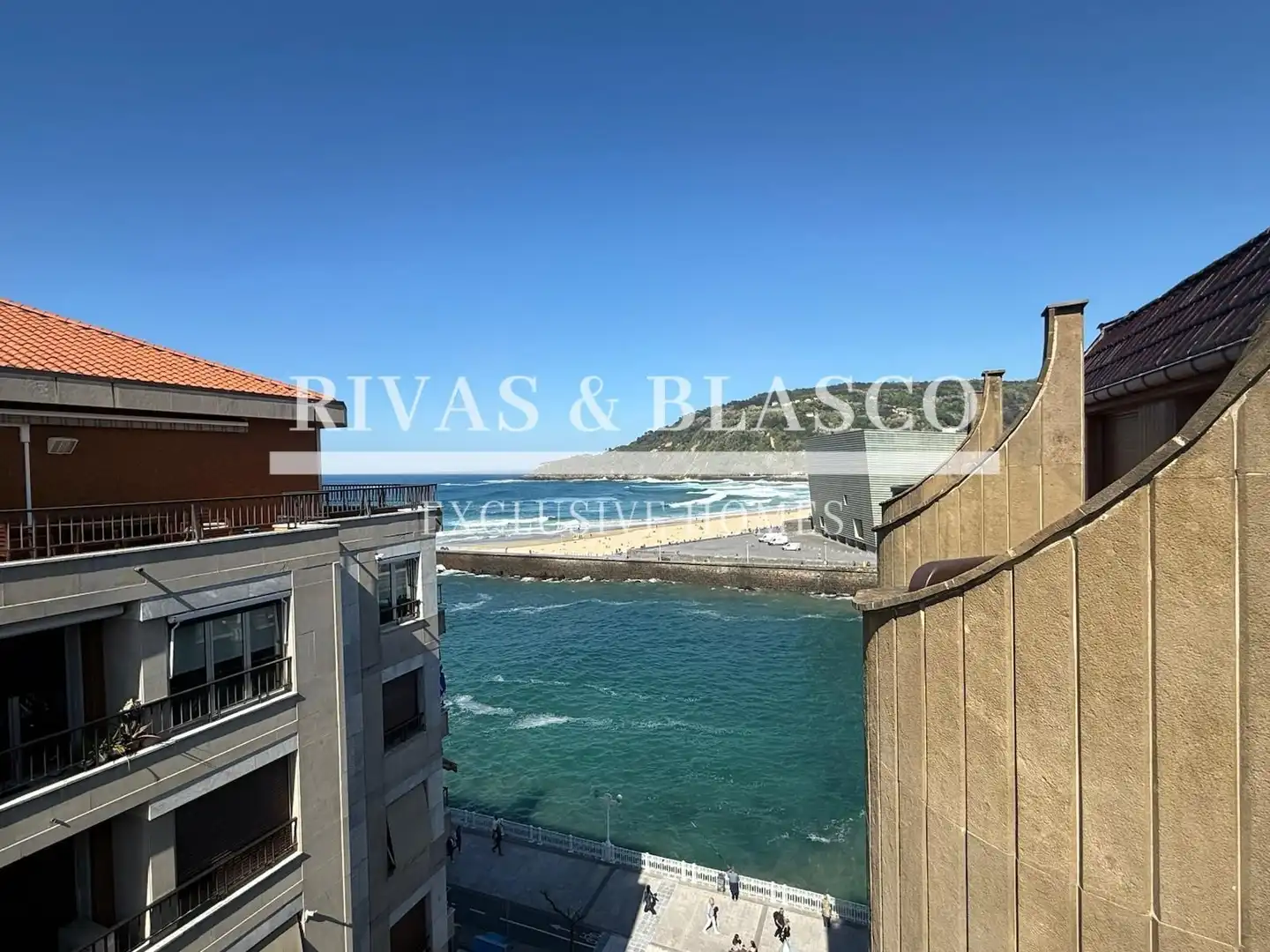 Vista exterior de Apartamento de alquiler en Donostia - San Sebastián  con Calefacción, Terraza y Amueblado