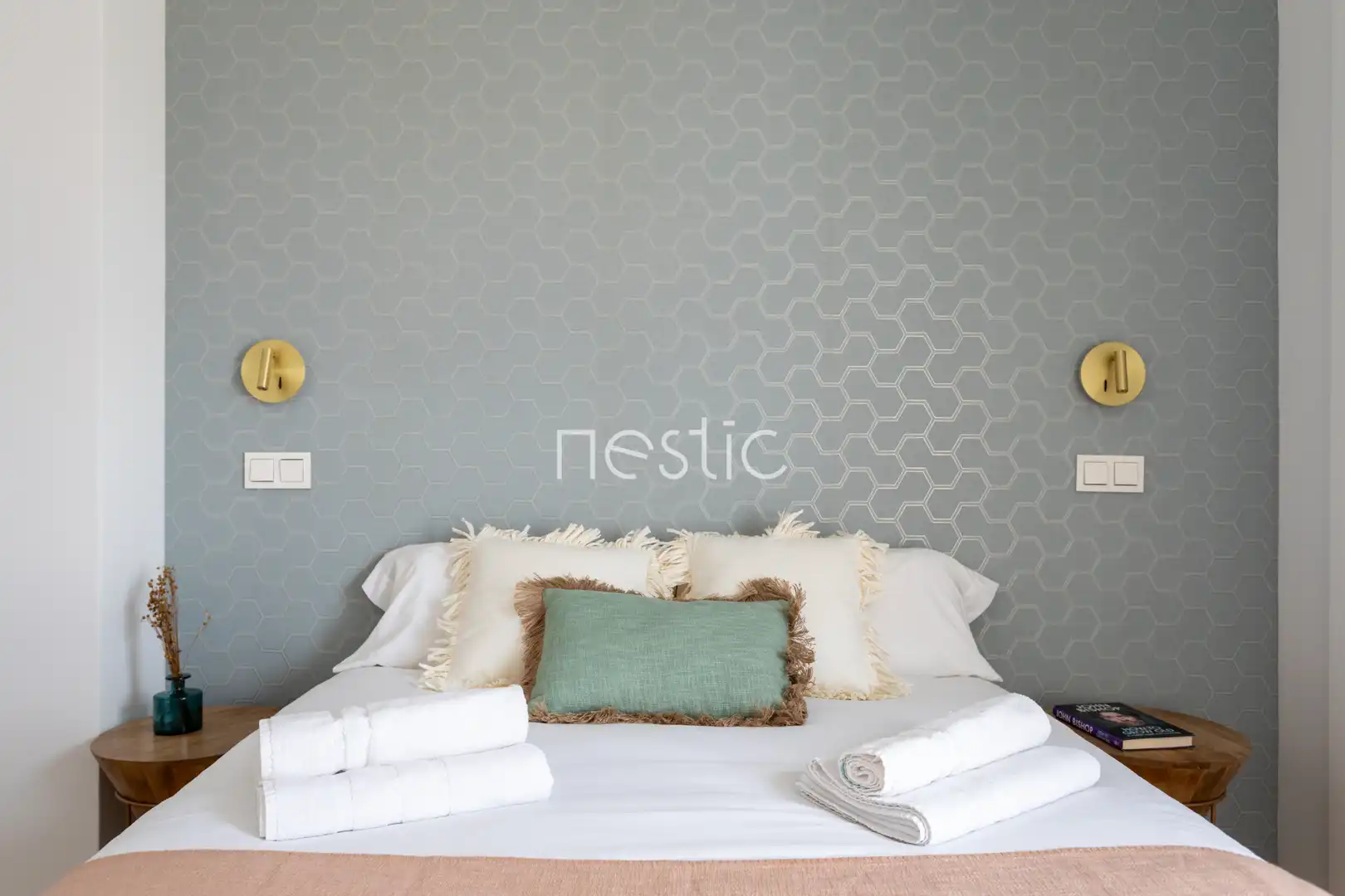 Dormitori de Apartament de lloguer en Madrid amb Aire condicionat, Calefacció i Terrassa