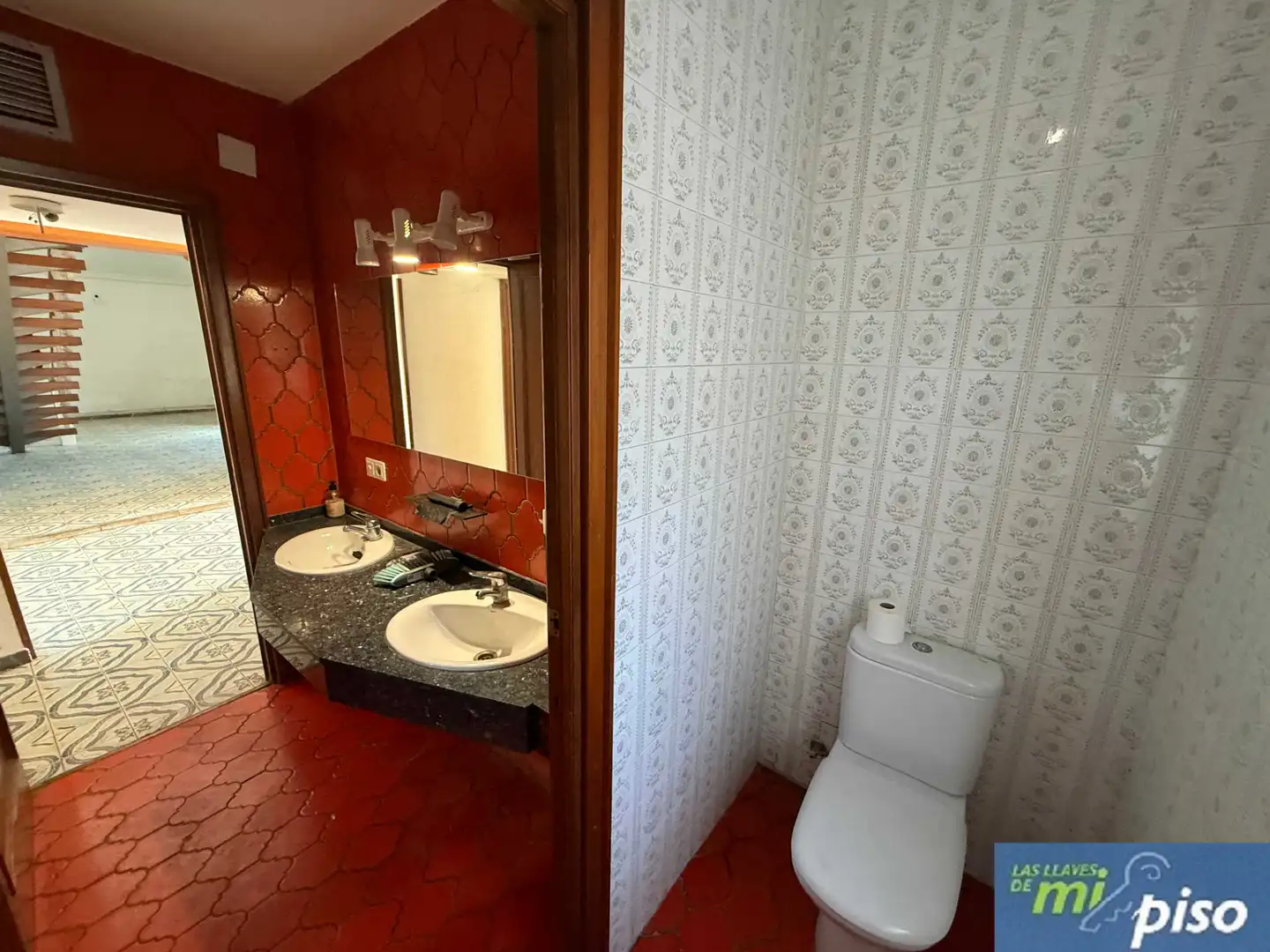 Baño de Casa o chalet en venta en Tudela de Duero con Calefacción, Jardín privado y Terraza