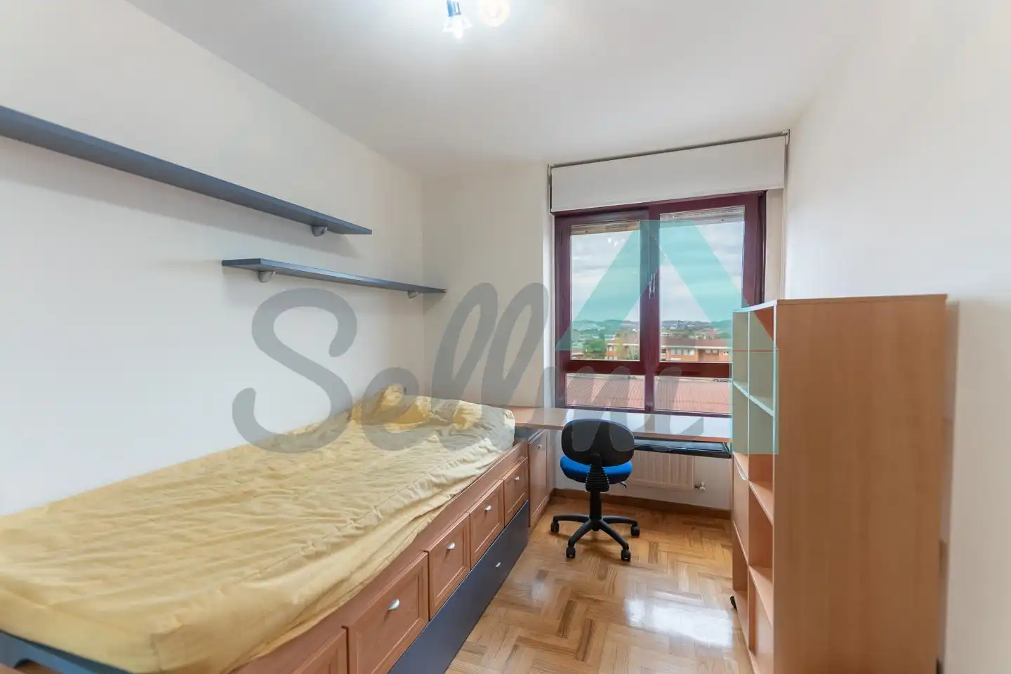 Bedroom of Flat for rent in Lugones