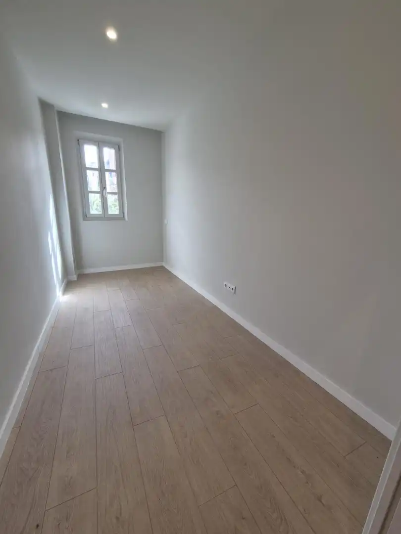 Dormitori de Dúplex en venda en Vic amb Calefacció, Parquet i Terrassa