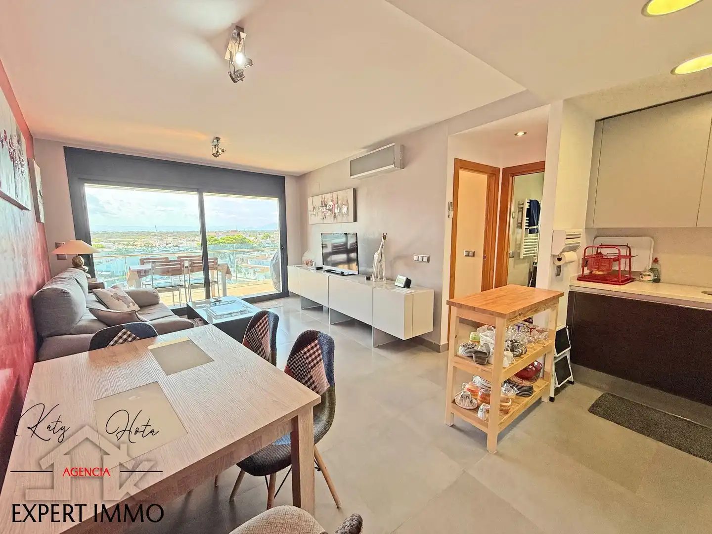 Sala de estar de Apartamento en venta en Roses con Aire acondicionado, Calefacción y Terraza