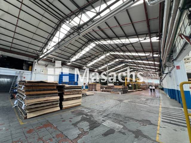 Nave industrial en Alquiler en Sant Fost de Campsentelles