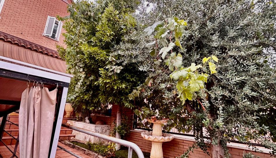 Foto 1 de Casa adosada en venta en Hispanoamérica - Comunidades, Madrid
