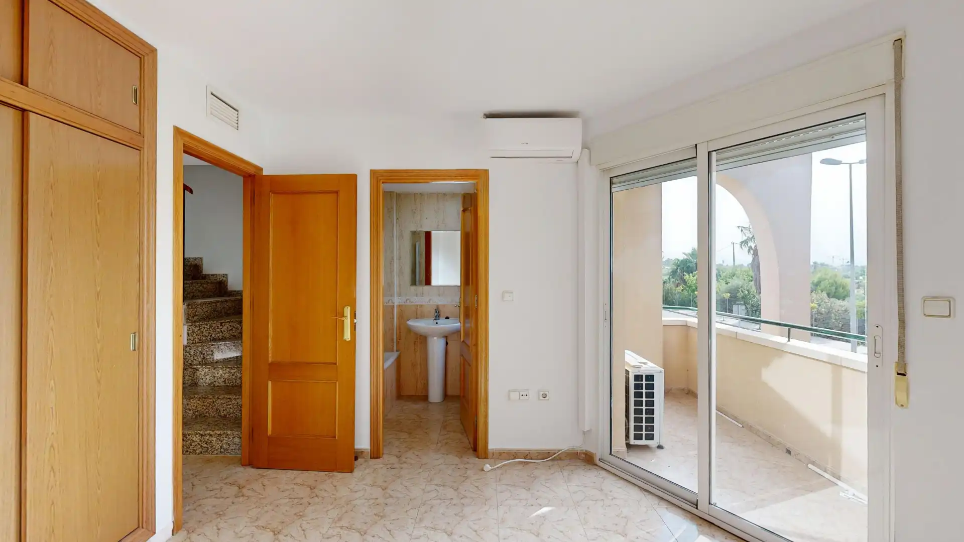 Casa adosada en venta en Murcia con Aire acondicionado, Terraza y Trastero