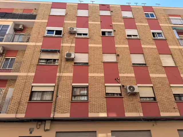 Vista exterior de Piso de alquiler en Valencia con Parquet, Amueblado y Horno