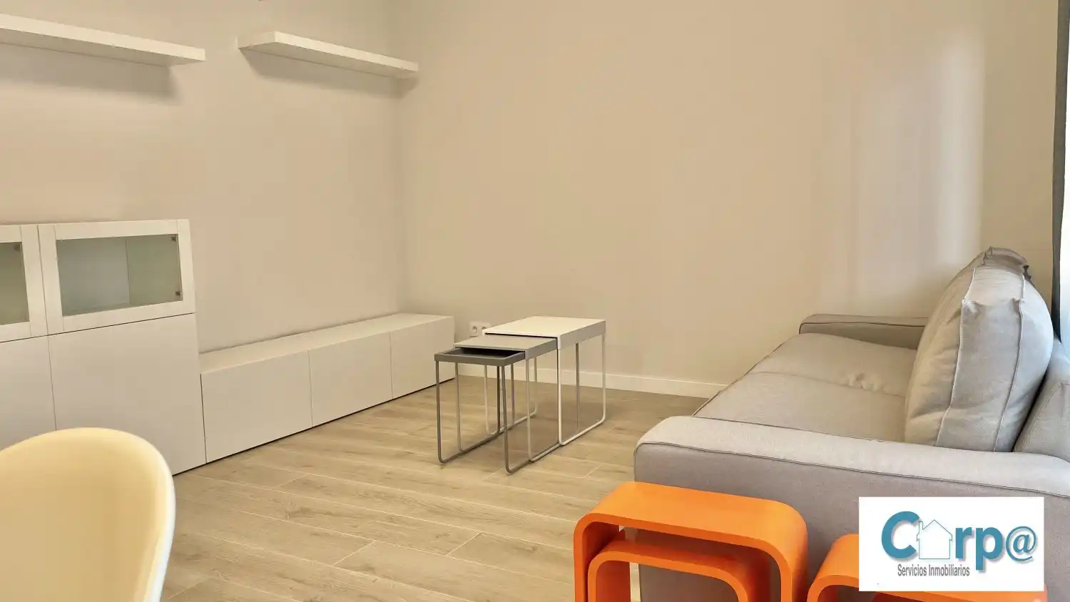 Wohnung zur Miete in  Pamplona / Iruña mit Heizung, Terrasse und Abstellraum