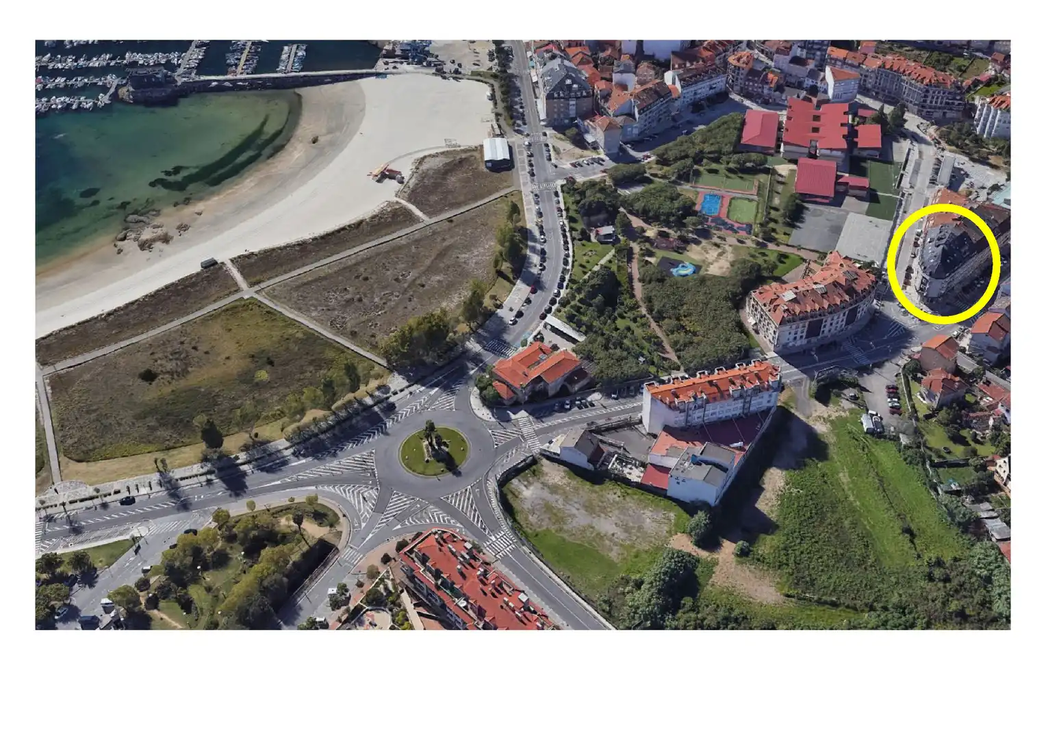 Vista exterior de Apartament en venda en Sanxenxo amb Calefacció, Terrassa i Moblat