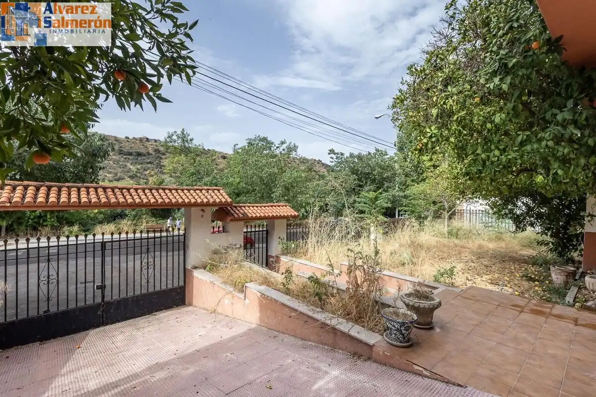 Houses for sale in Carretera de la Sierra, Lancha del Genil