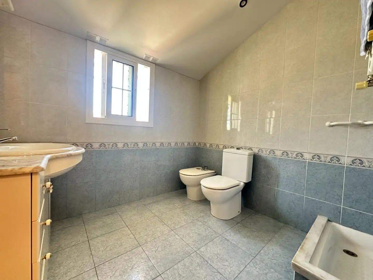 Bathroom of Houses for sale in Rubí  with Air Conditioner, Heating and Private garden