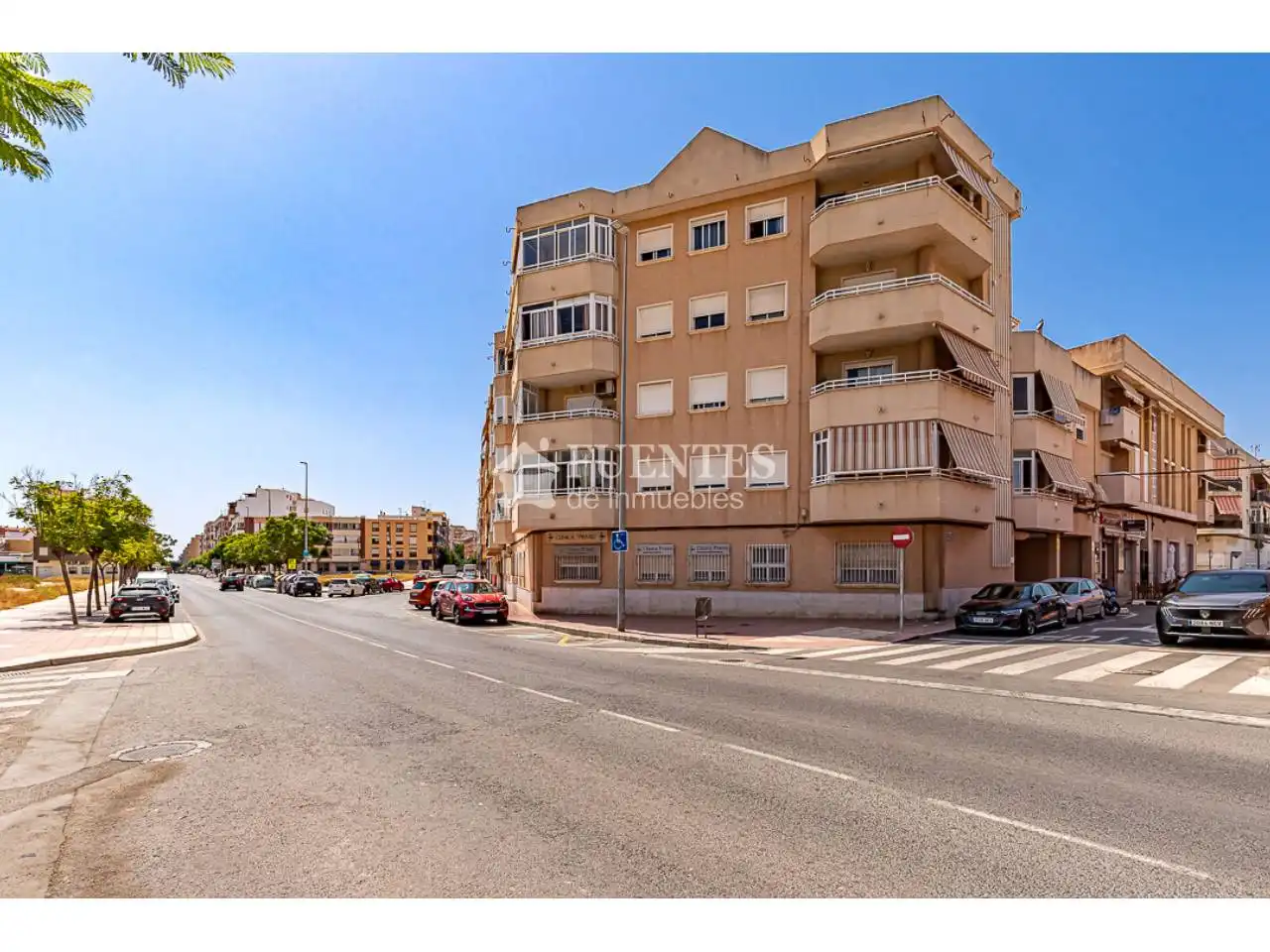 Vista exterior de Pis en venda en El Campello amb Aire condicionat