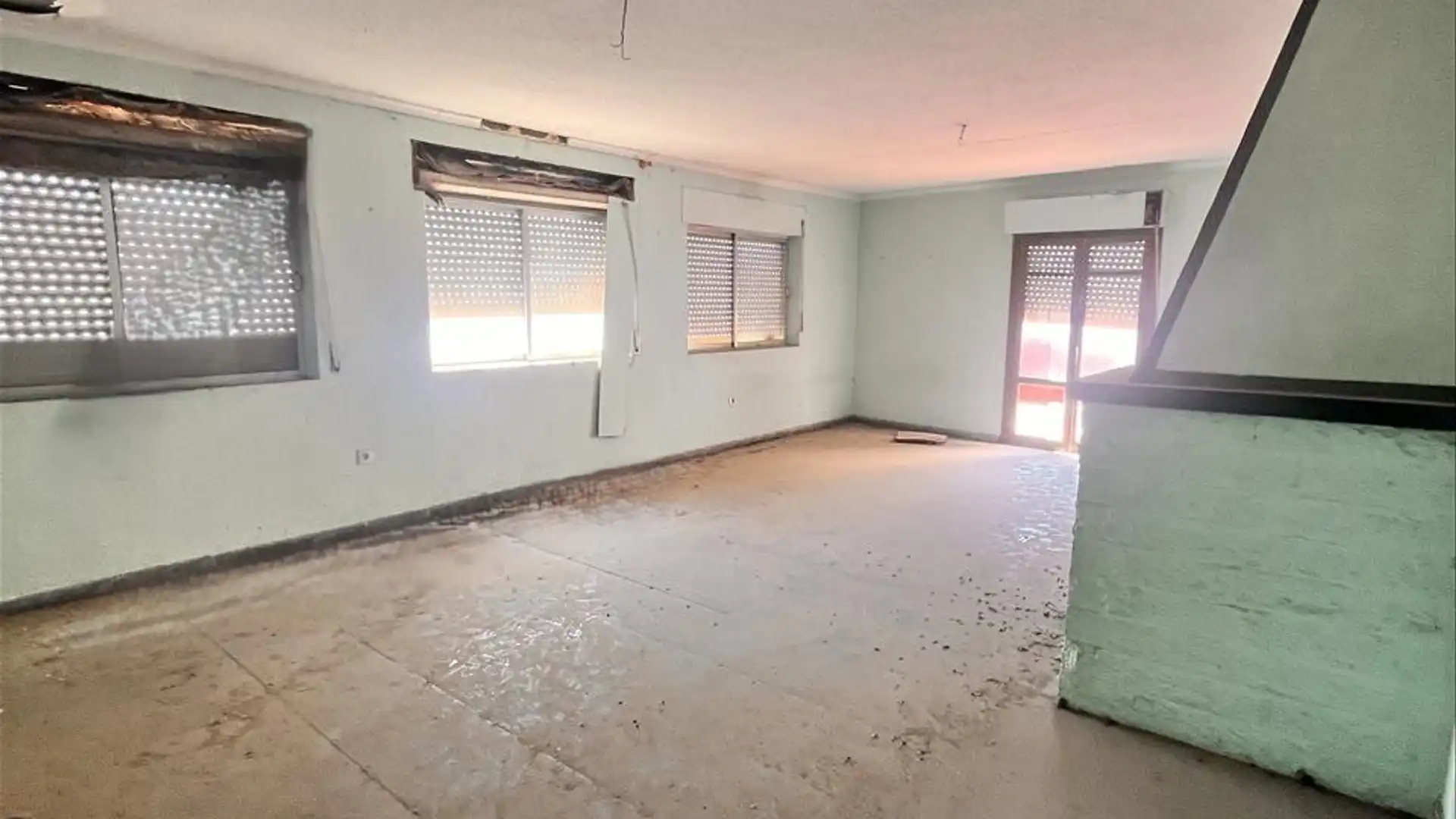 Flat for sale in Sax