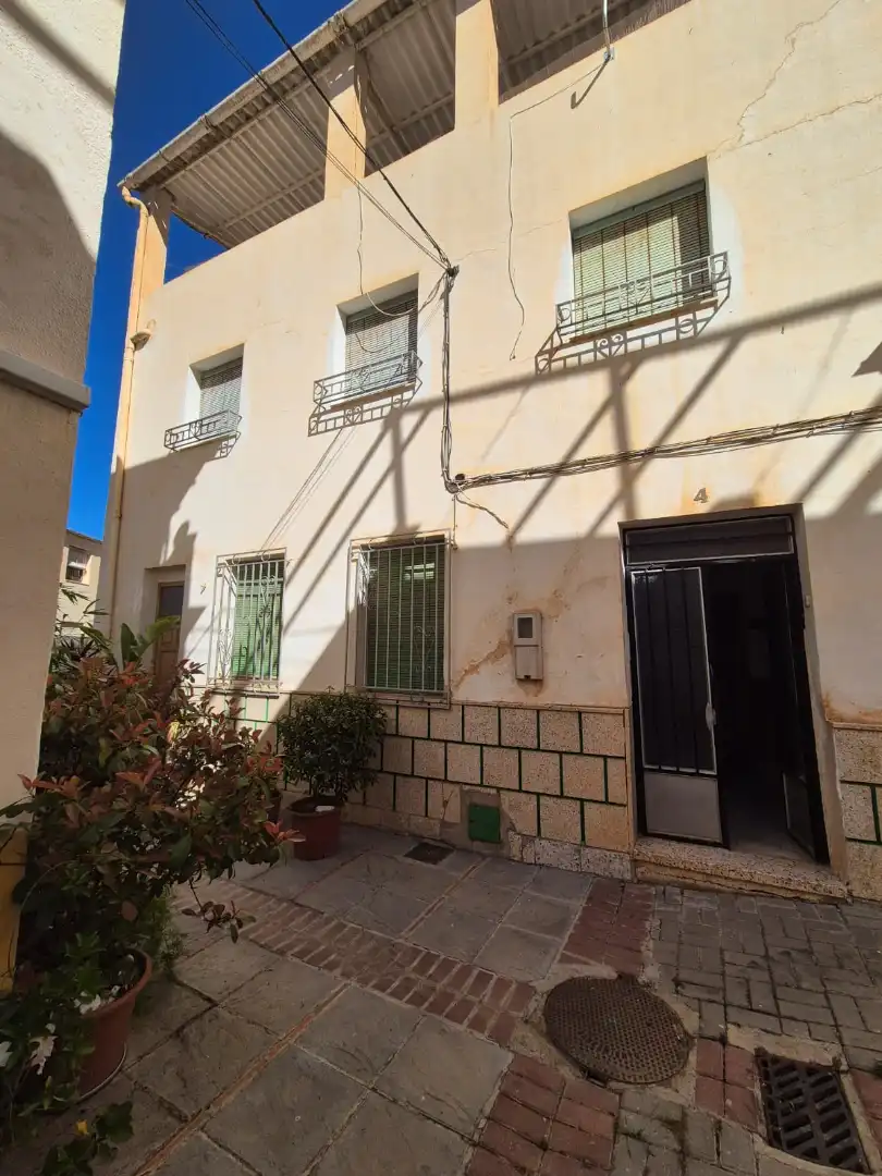 Vista exterior de Casa adosada en venta en Lanjarón con Terraza