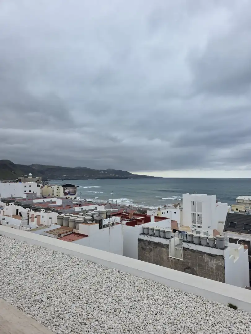 Vista exterior de Pis en venda en Las Palmas de Gran Canaria amb Terrassa, Traster i Moblat