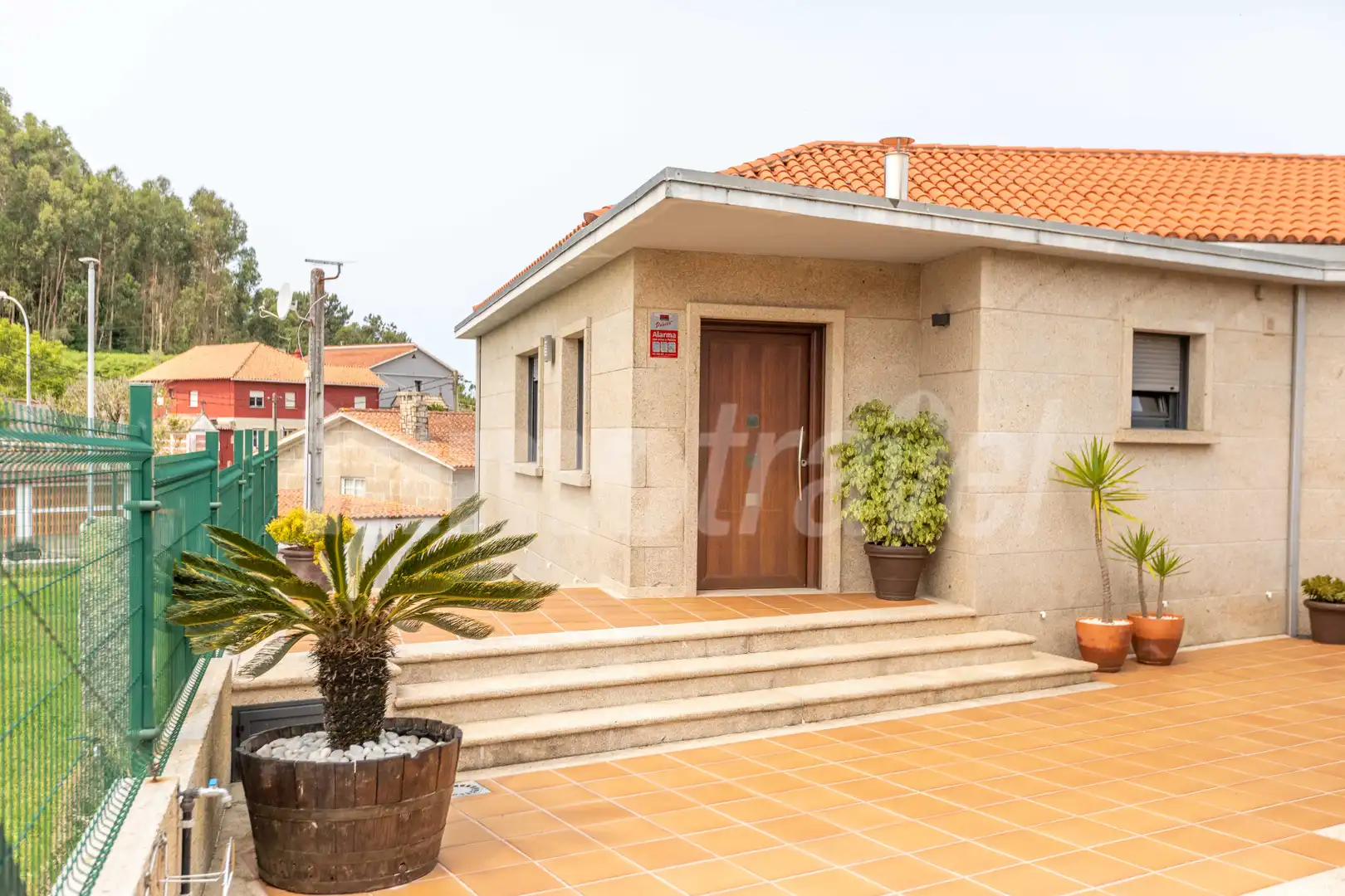 Vista exterior de Casa o chalet en venta en Sanxenxo con Calefacción, Jardín privado y Parquet