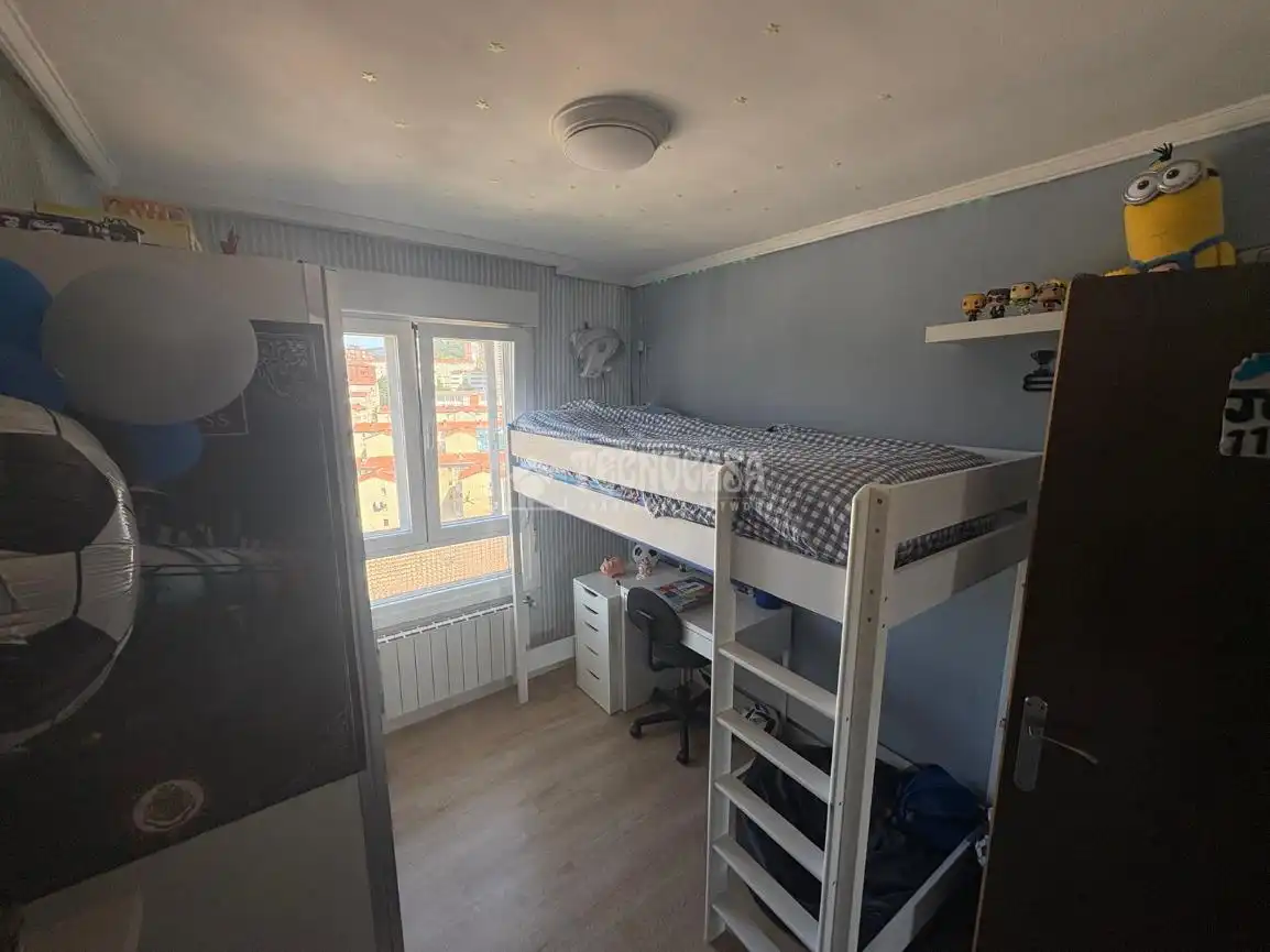 Habitación de Piso en venta en Bilbao  con Calefacción