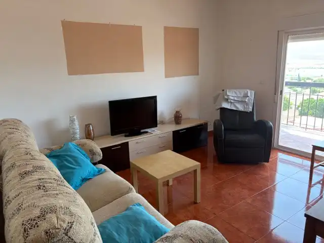 Sala d'estar de Pis de lloguer en Puertollano amb Aire condicionat, Calefacció i Moblat