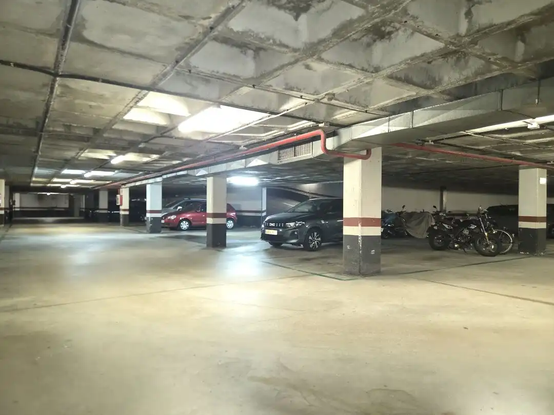 Parkplatz zum Verkauf in José Maria Sert Plaza, imagen 5