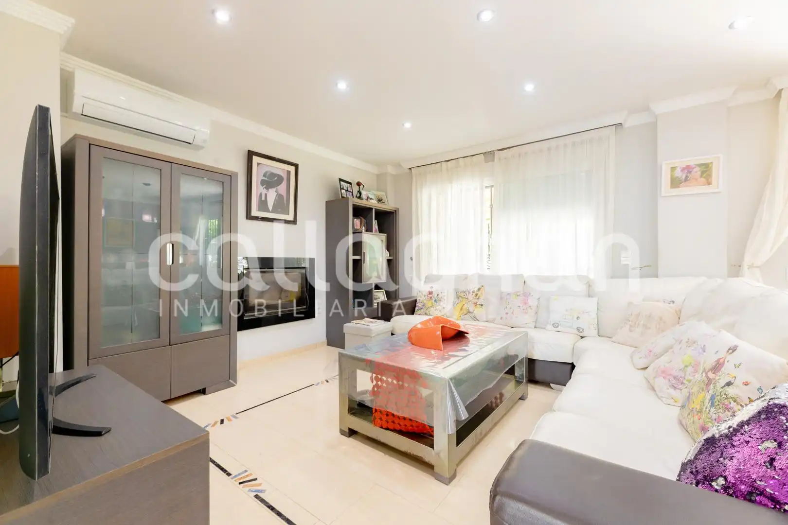 Sala de estar de Casa o chalet en venta en Llíria con Aire acondicionado, Jardín privado y Terraza