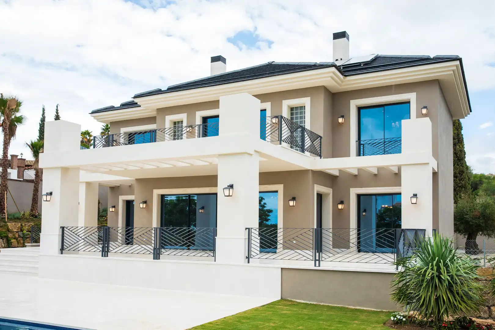Vista exterior de Casa o chalet en venta en Benahavís con Aire acondicionado, Calefacción y Jardín privado