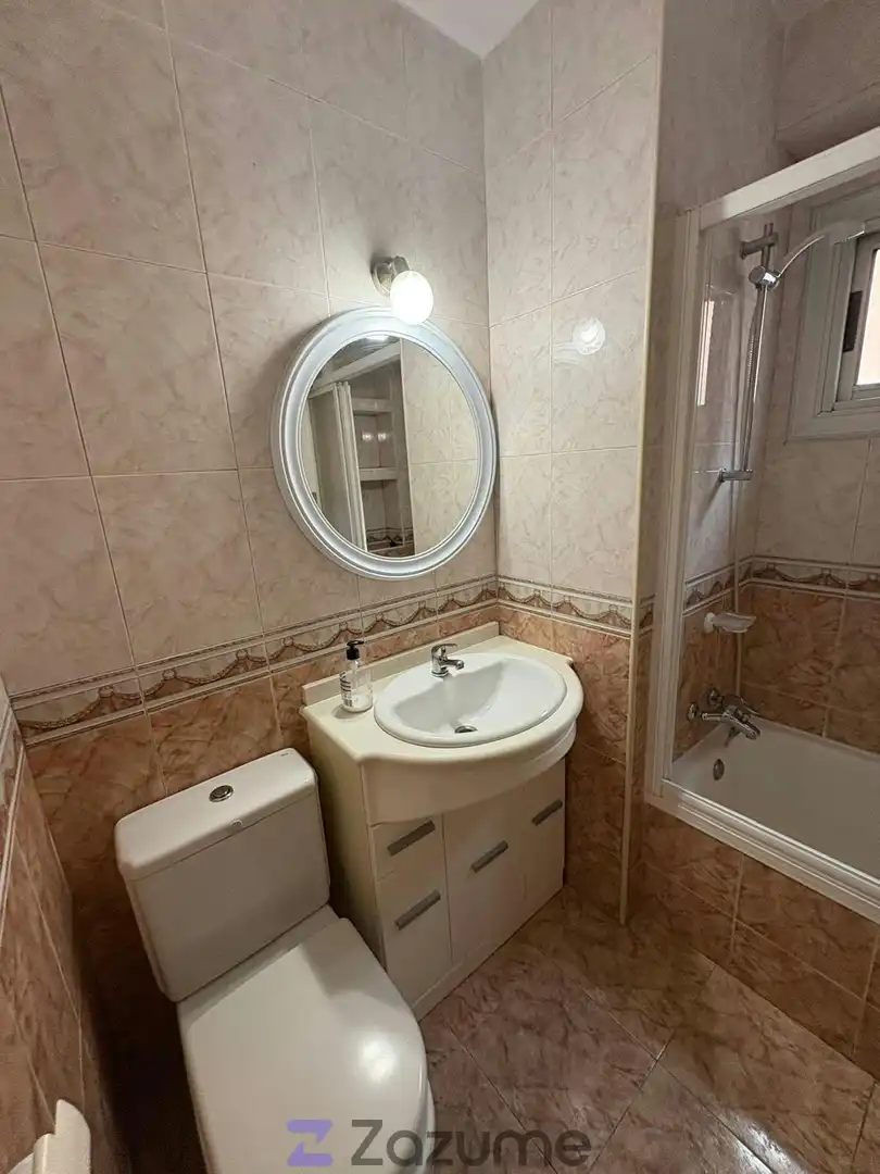 Baño de Piso de alquiler en Zaragoza con Aire acondicionado, Calefacción y Amueblado