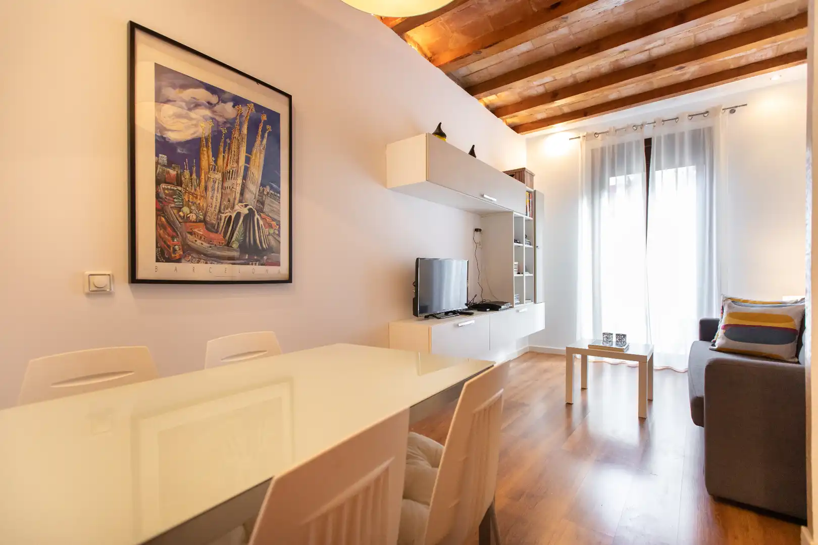 Flat for sale in Carrer de Tapioles, El Poble Sec - Parc de Montjuïc