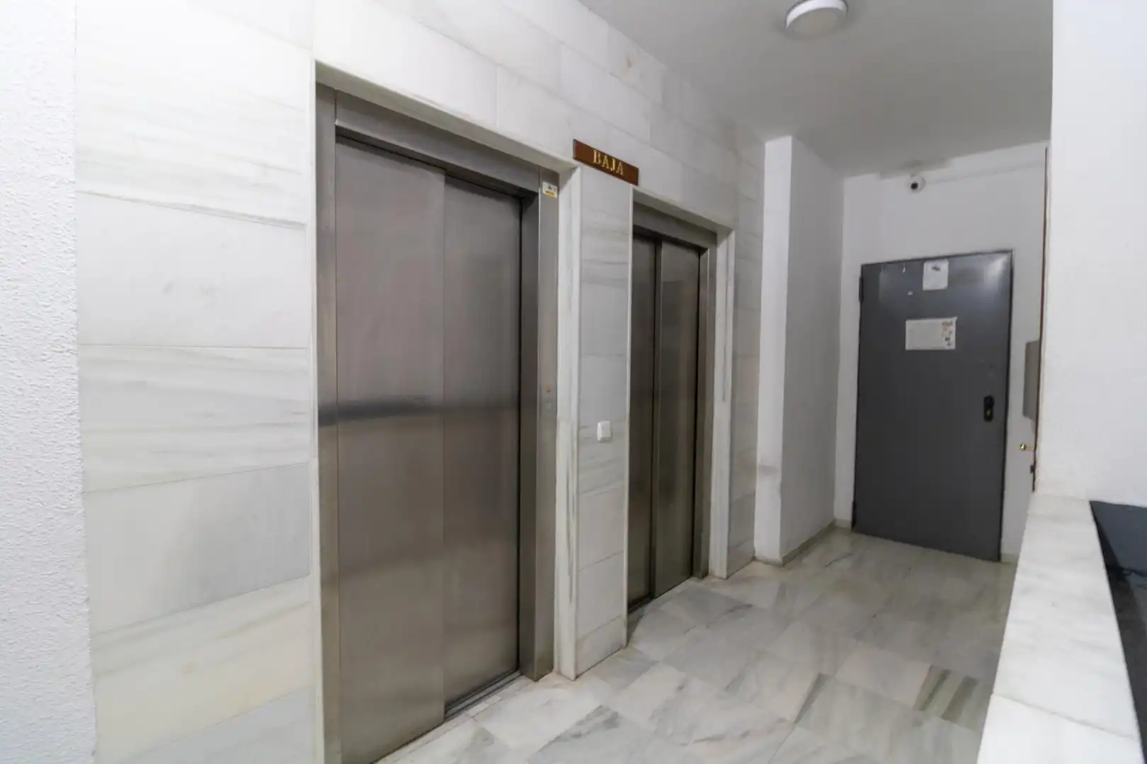 Piso en venta en Almería con Aire acondicionado