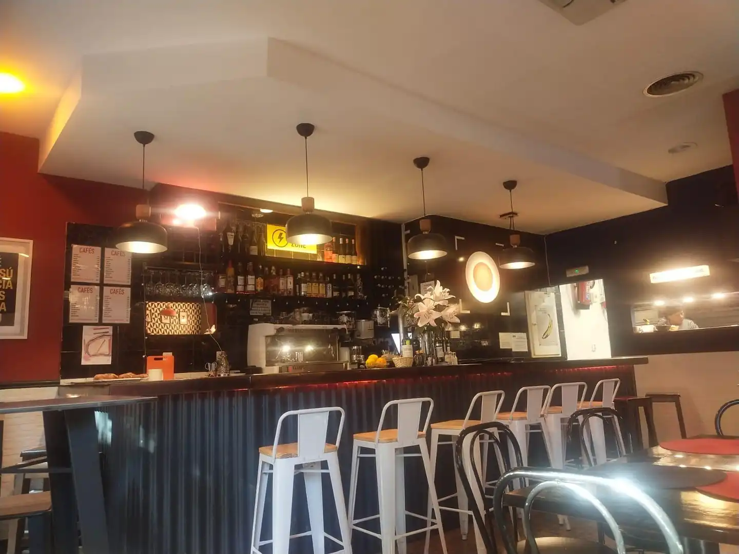 Local en traspaso en Madrid con Aire acondicionado, Calefacción y Amueblado