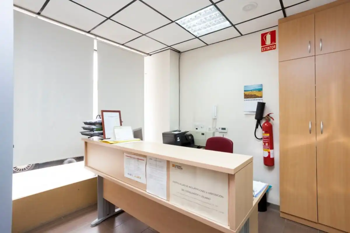 Local en venda a Calle BALLESTEROS, FLORENTINO, 28, Las Fuentes