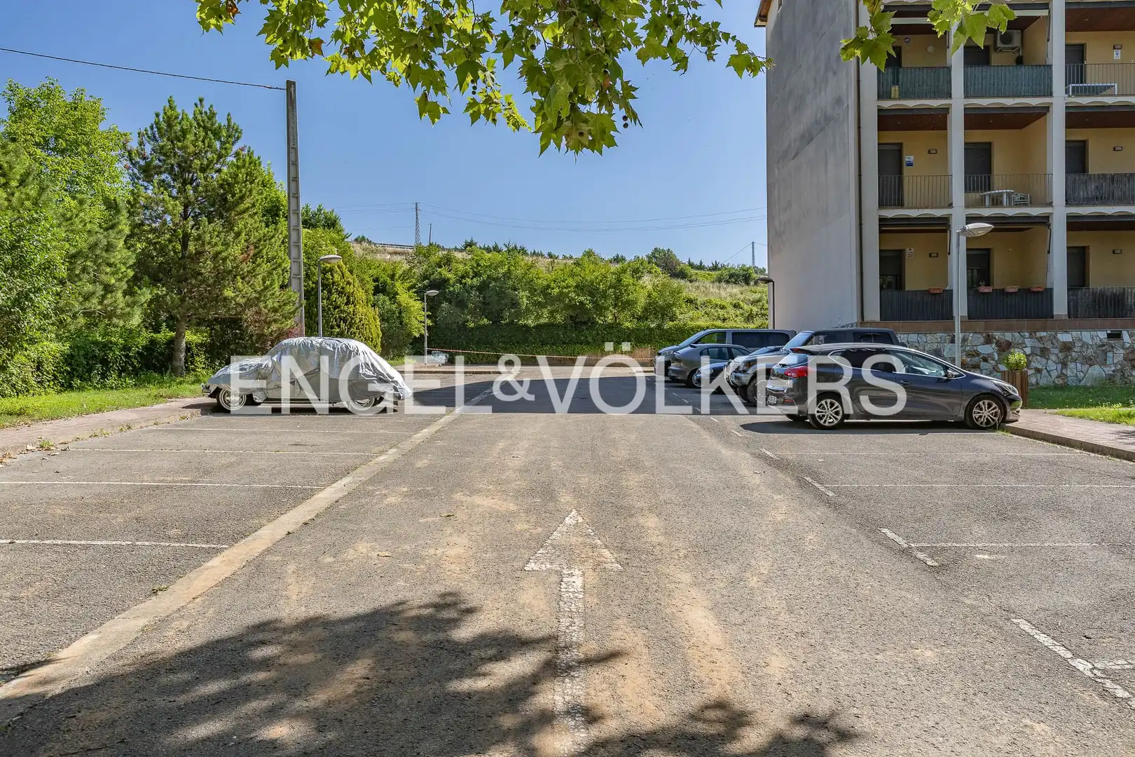 Parking of Duplexes for sale in Berga  with Heating, Storage room and Balcony