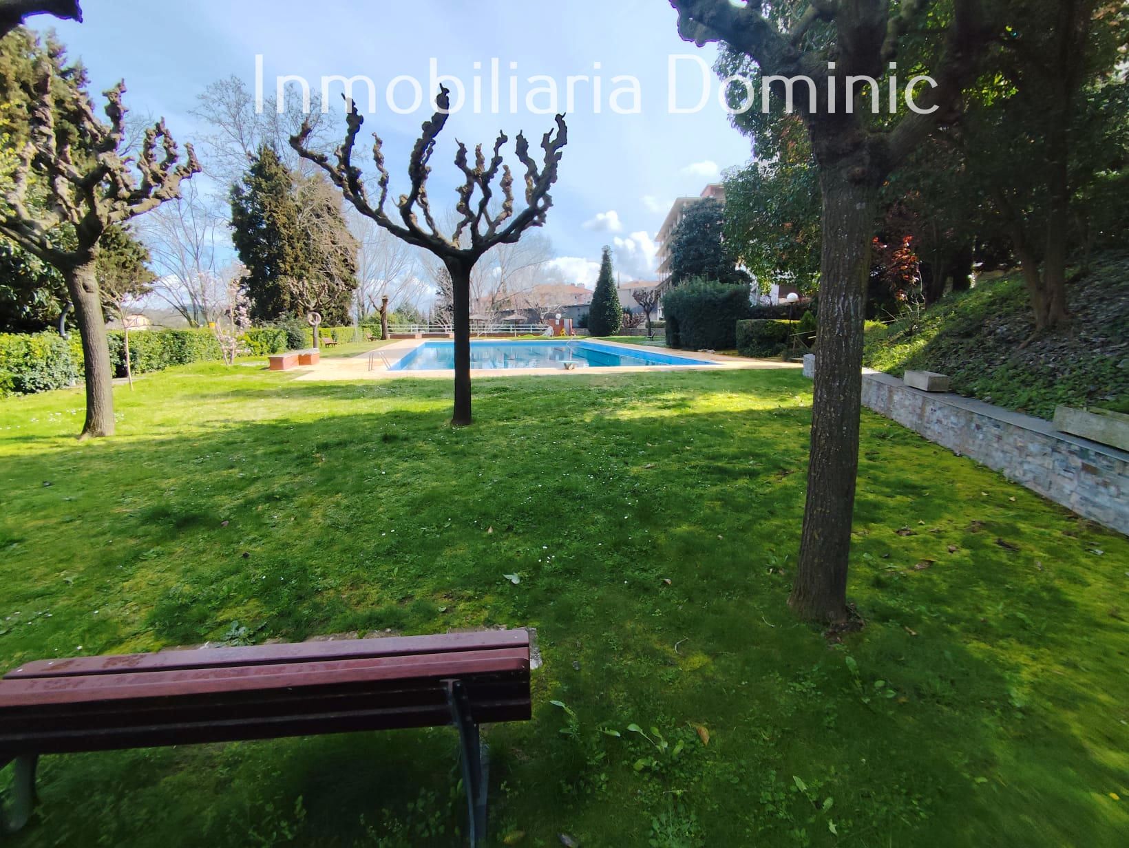 Piscina de Pis en venda en Hostalric amb Calefacció, Balcó i Piscina comunitària