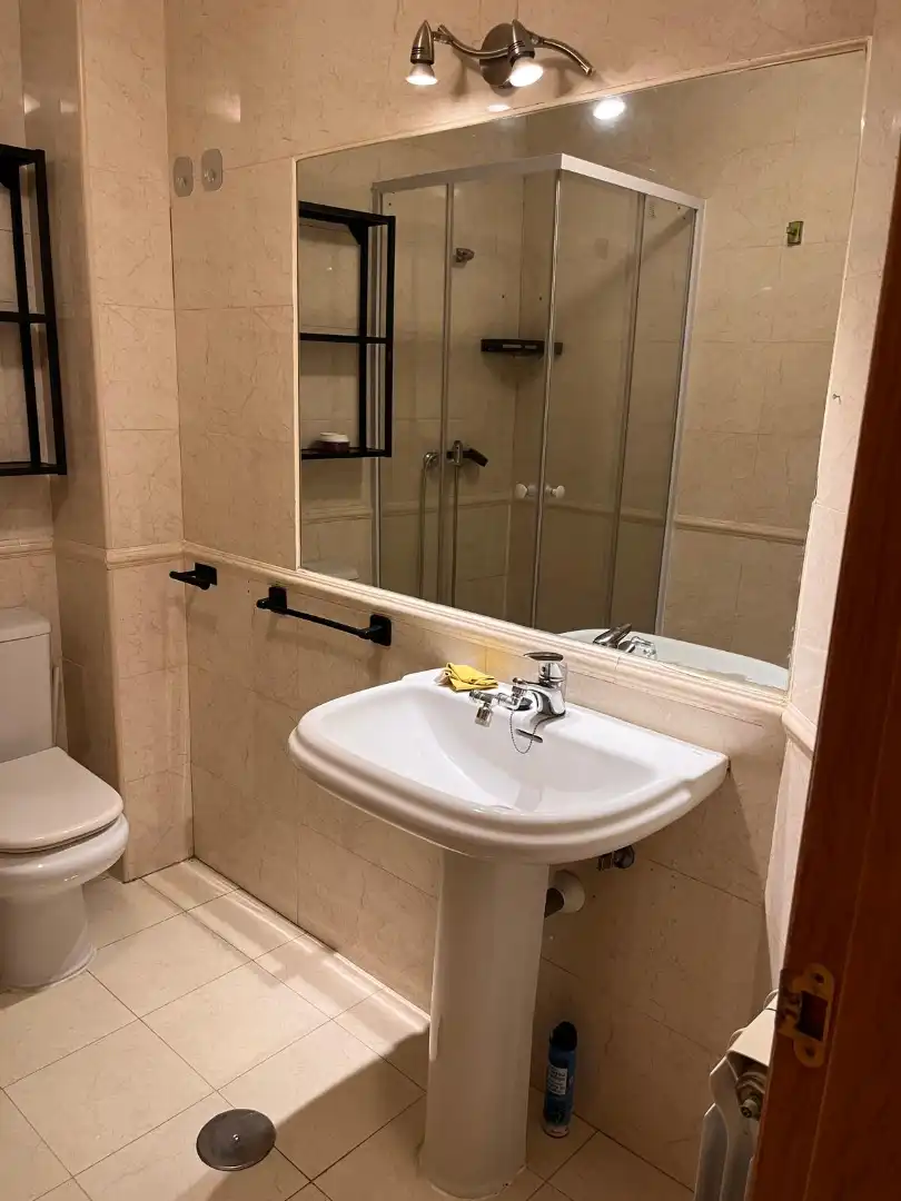 Baño de Piso de alquiler en Bargas con Aire acondicionado, Calefacción y Parquet