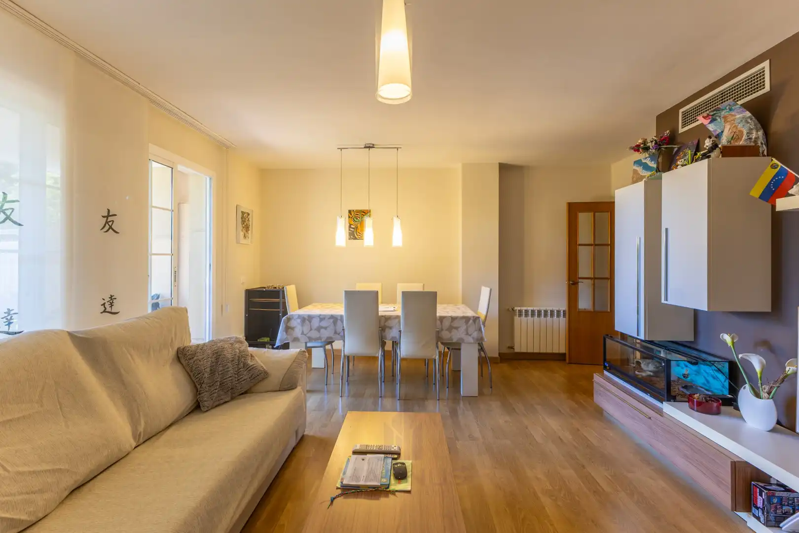 Sala de estar de Apartamento en venta en Torre en Conill - Cumbres de San Antonio 