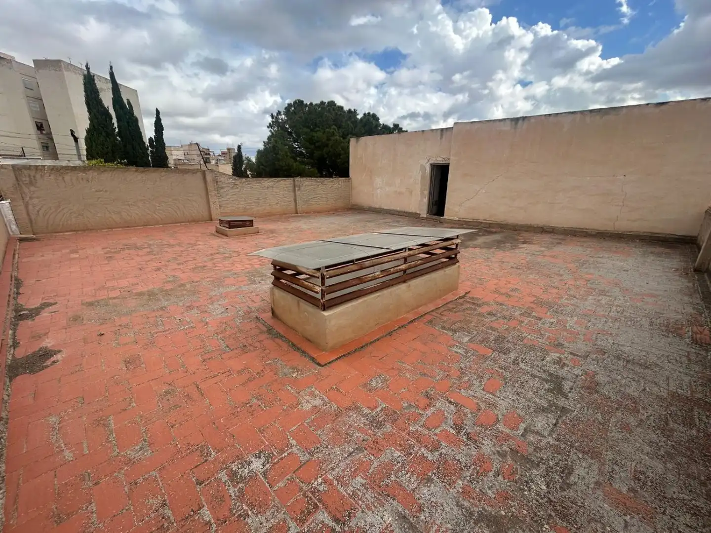 Terrace of Commercial properties for sale in Crevillent