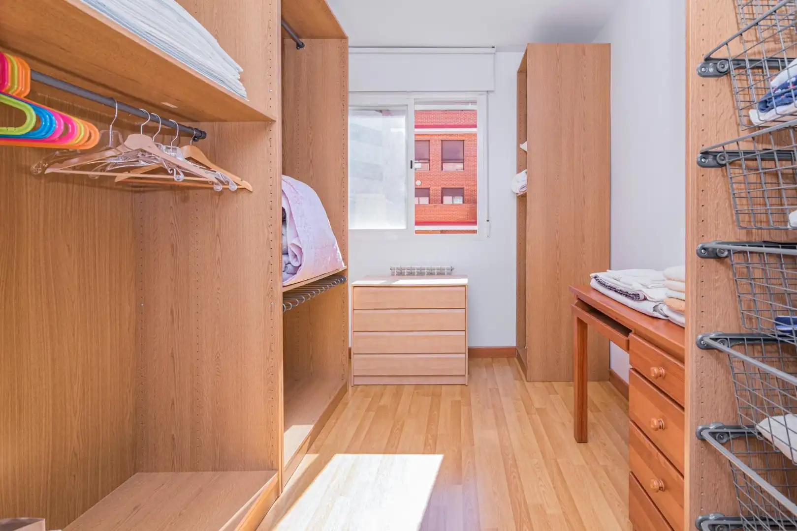Bedroom of Flat for sale in Granada  with Air Conditioner, Heating and Storage room
