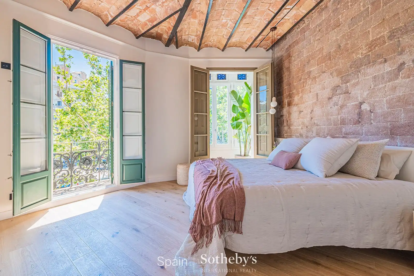 Apartament amb ascensor en venda a Gran Via de les Corts Catalanes, imagen 19