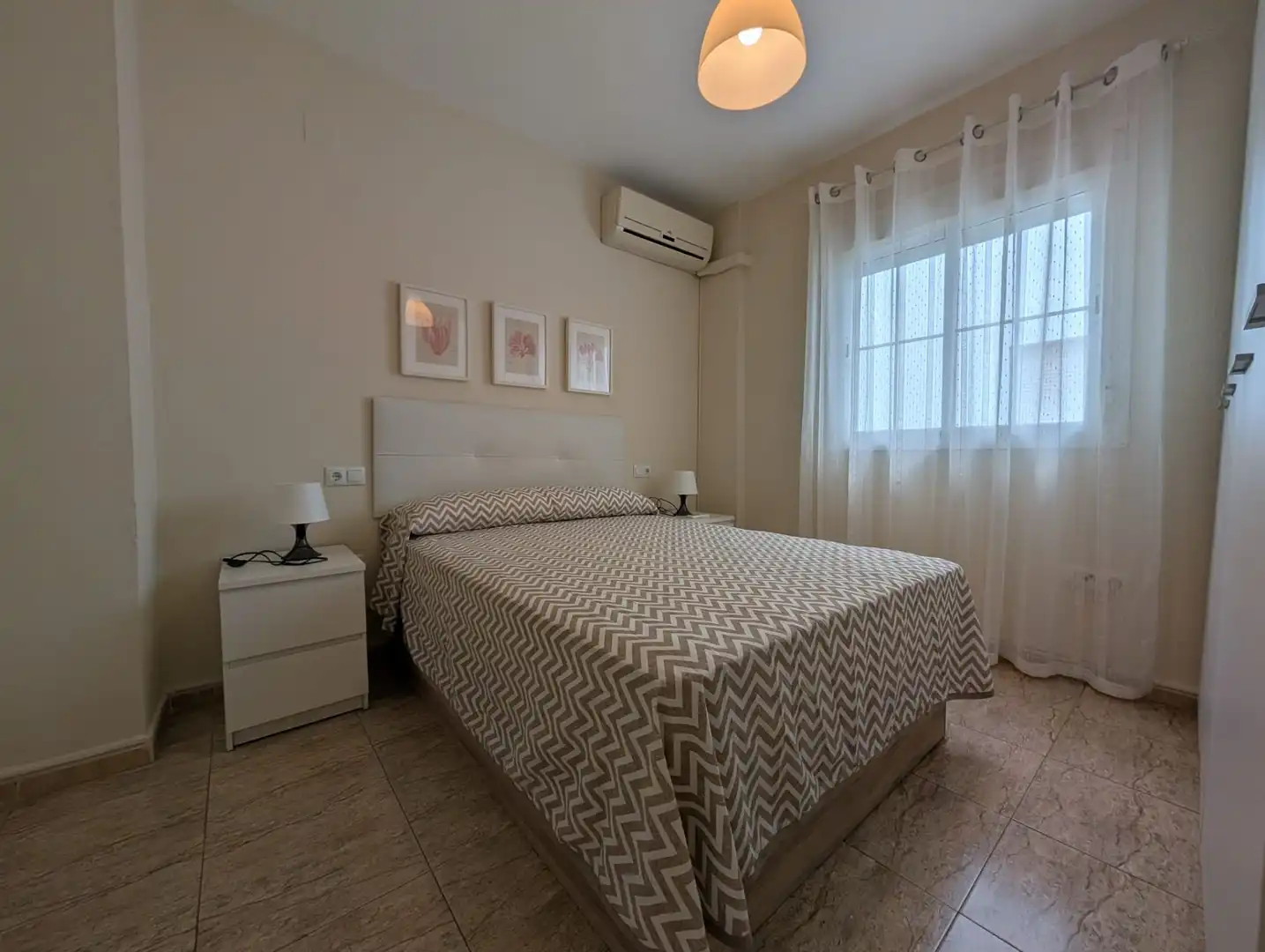 Habitación de Piso de alquiler en Huelva con Aire acondicionado