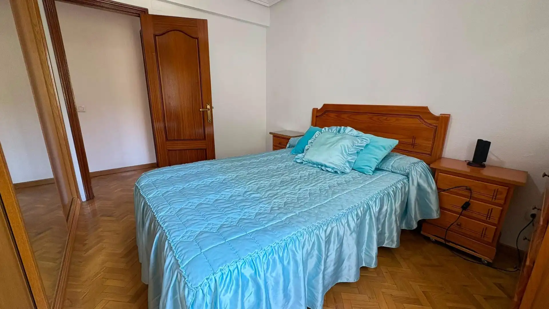 Habitación de Piso en venta en Guadalajara con Calefacción
